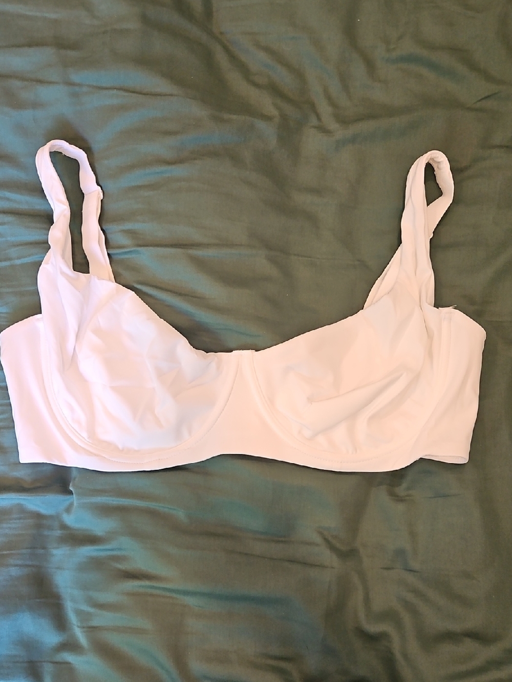 White Underwire Bra with Adjustable Straps